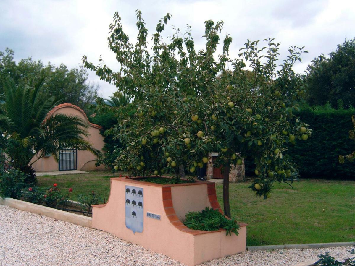 La Planquette Bed & Breakfast Castelnou Exterior foto